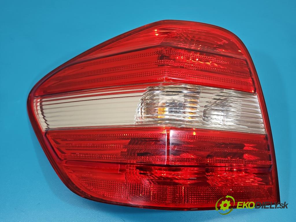 Mercedes ML W164 2005-2011 3.0 cdi 224hp automatic 165 kW 2987 cm3 5- svetlo / reflektor zadné ľavé A1649060900 (Kľučka dverí ostatné)
