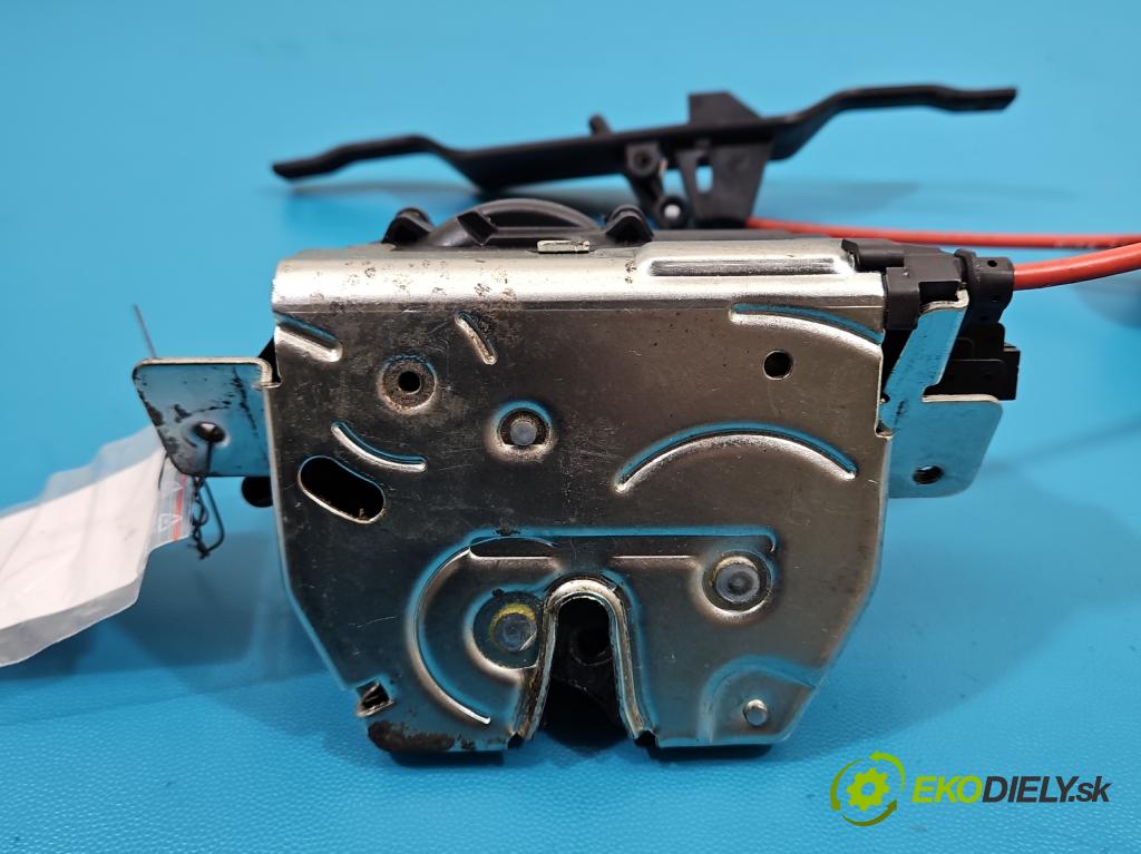 Mercedes ML W164 2005-2011 3.0 cdi 224hp automatic 165 kW 2987 cm3 5- zámok kufrové dvere zadné A1647400635