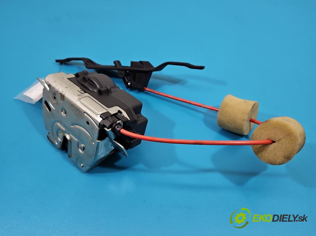 Mercedes ML W164 2005-2011 3.0 cdi 224hp automatic 165 kW 2987 cm3 5- zámok kufrové dvere zadné A1647400635