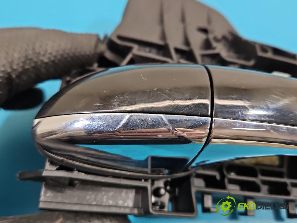 Mercedes ML W164 2005-2011 3.0 cdi 224hp automatic 165 kW 2987 cm3 5- rukoväť zadné ľavé mimo:  (Kľučka dverí ostatné)