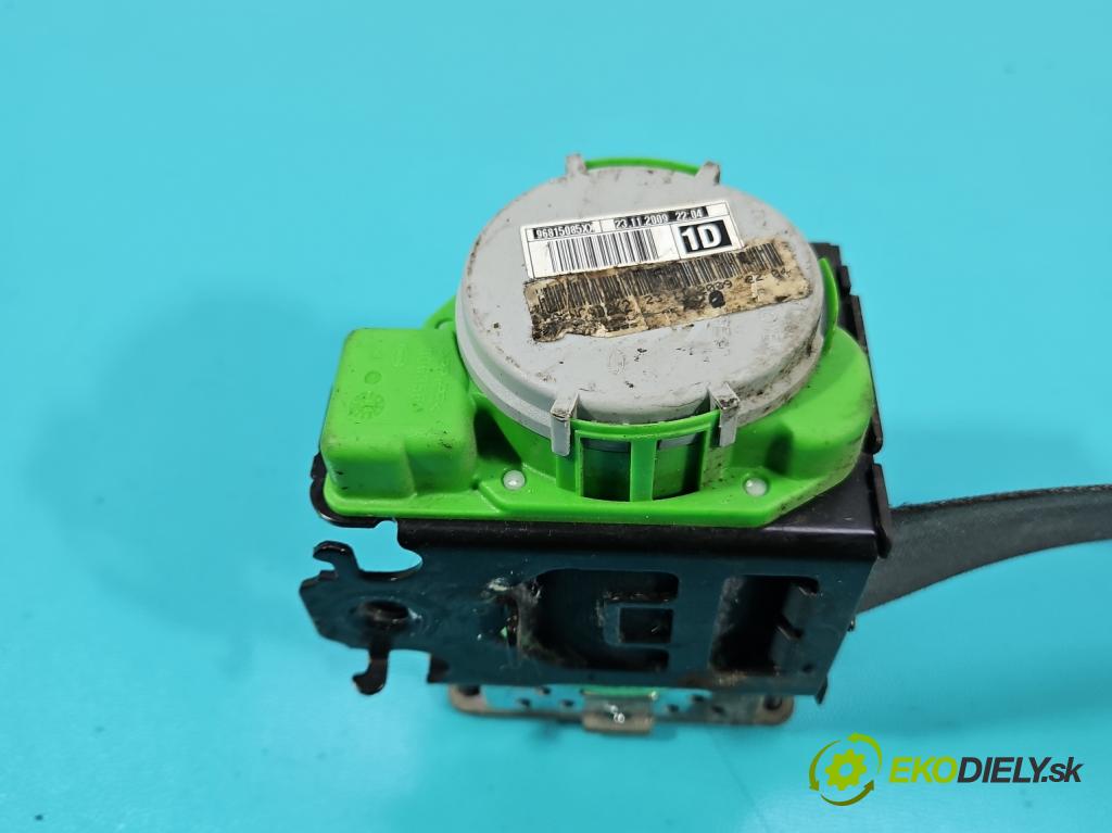 Peugeot Partner II 2008-2018 1.6 hdi 90 hp manual 66.2 kW 1560 cm3 5- stěna bezpečnost přední pravý 96815085XX