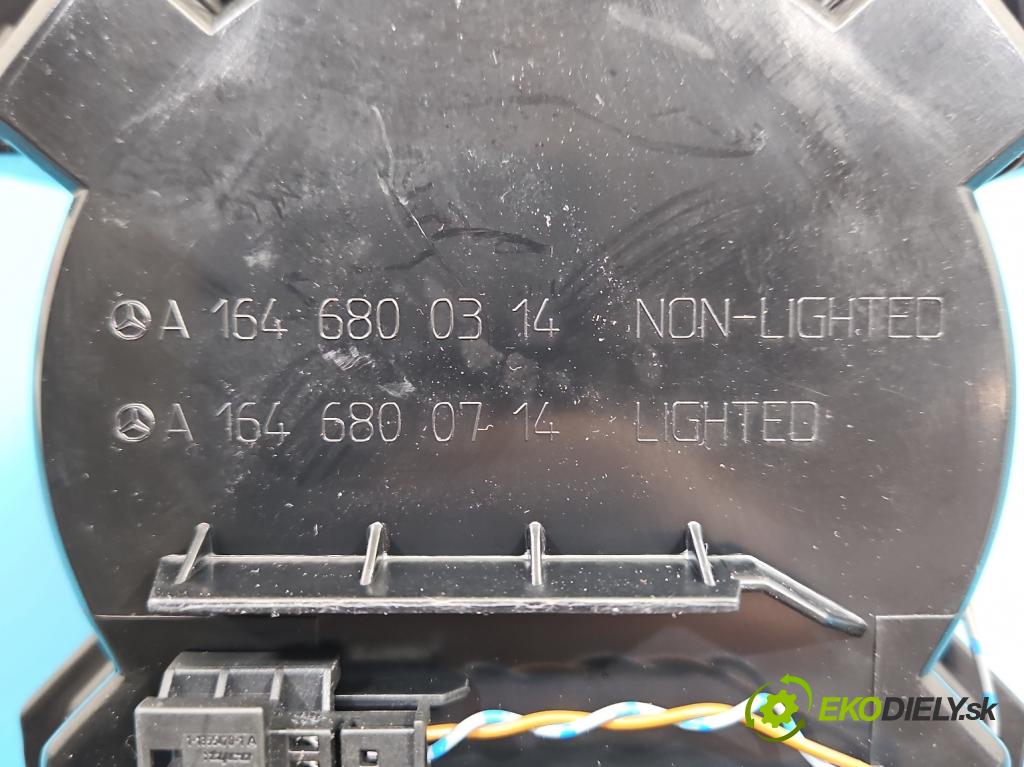 Mercedes ML W164 2005-2011 3.0 cdi 224hp automatic 165 kW 2987 cm3 5- Rukojeť: na nápoje: A1646800314 (Držiak (úchyt) na nápoje)