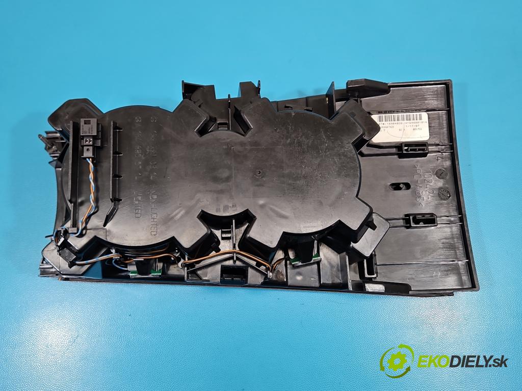 Mercedes ML W164 2005-2011 3.0 cdi 224hp automatic 165 kW 2987 cm3 5- Rukojeť: na nápoje: A1646800314 (Držiak (úchyt) na nápoje)