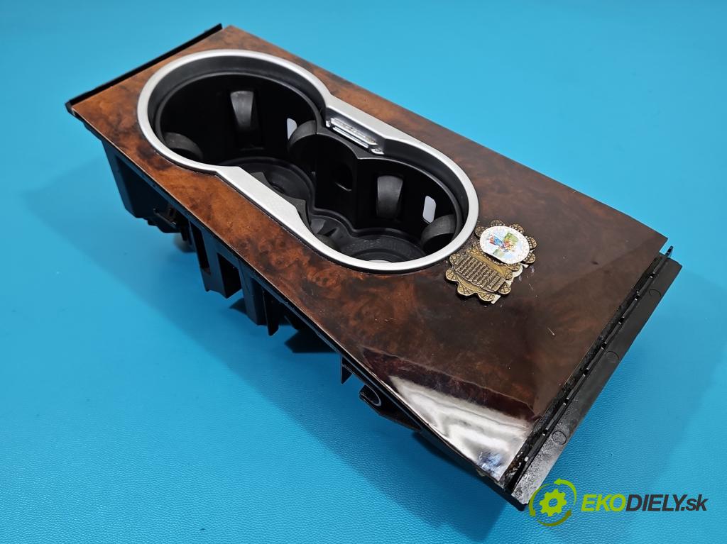 Mercedes ML W164 2005-2011 3.0 cdi 224hp automatic 165 kW 2987 cm3 5- Rukojeť: na nápoje: A1646800314 (Držiak (úchyt) na nápoje)