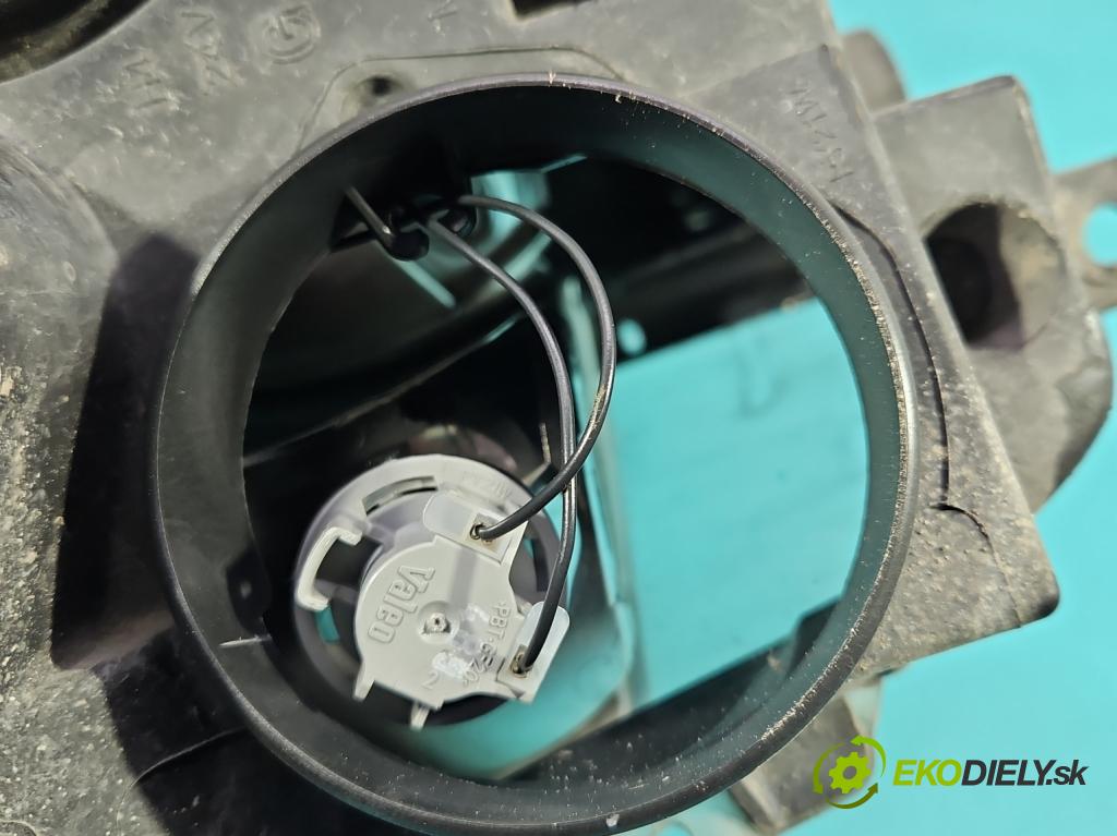 Peugeot Partner II 2008-2018 1.6 hdi 90 HP manual 66.2 kW 1560 cm3 5- Reflektor: ľavý 9682829380 (Kľučka dverí ostatné)