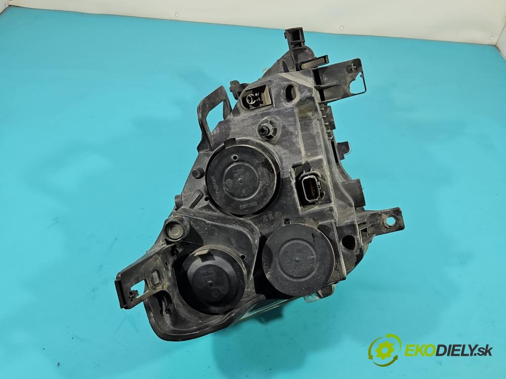 Peugeot Partner II 2008-2018 1.6 hdi 90 HP manual 66.2 kW 1560 cm3 5- Reflektor: ľavý 9682829380 (Kľučka dverí ostatné)