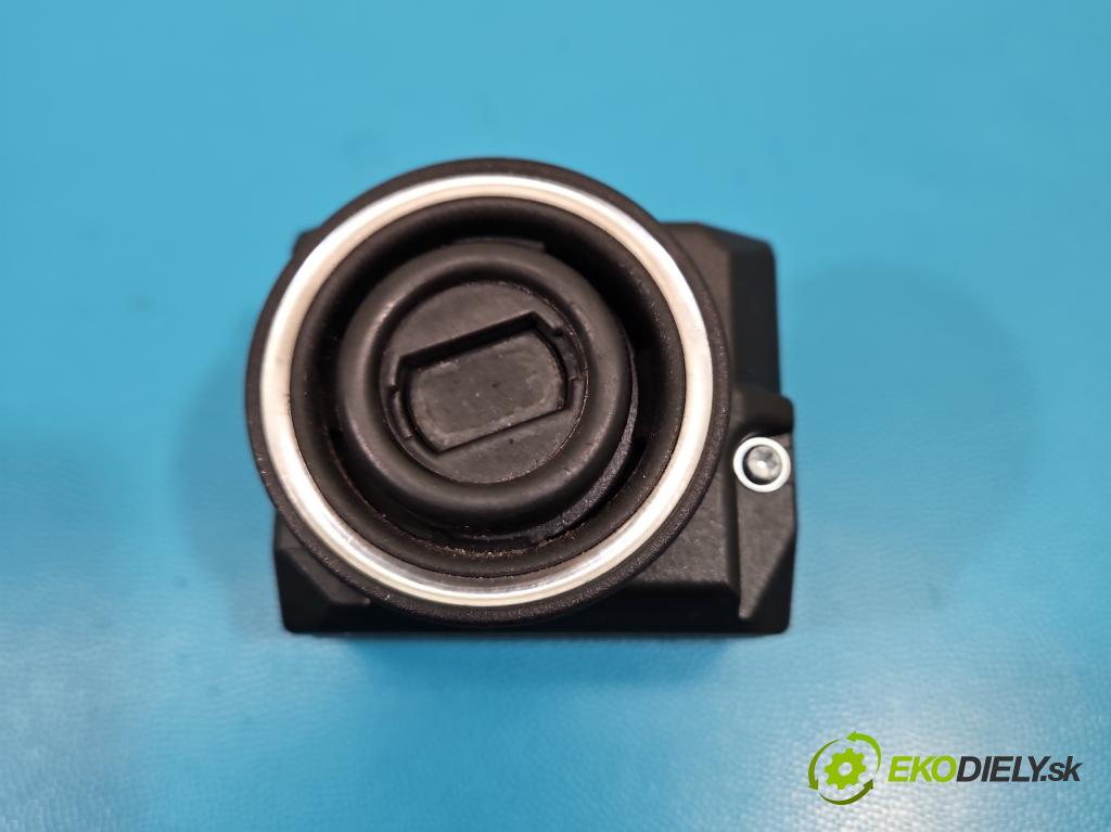 Mercedes ML W164 2005-2011 3.0 cdi 224hp automatic 165 kW 2987 cm3 5- Spínačka 1645450908 (Spínacia skrinka)