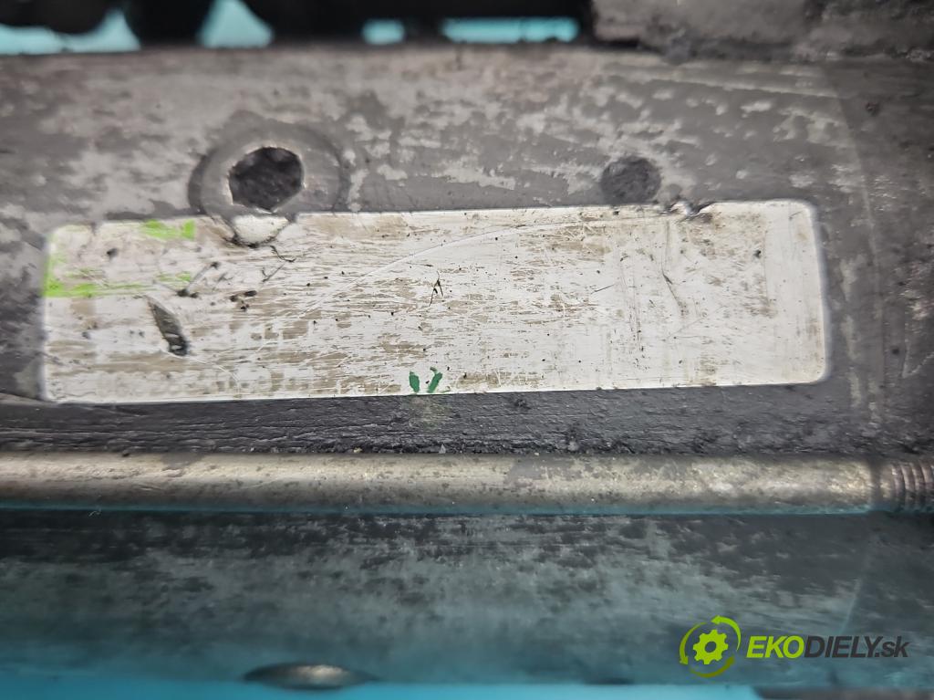 Peugeot Partner II 2008-2018 1.6 hdi 90 HP manual 66.2 kW 1560 cm3 5- štartér  (Štartér)