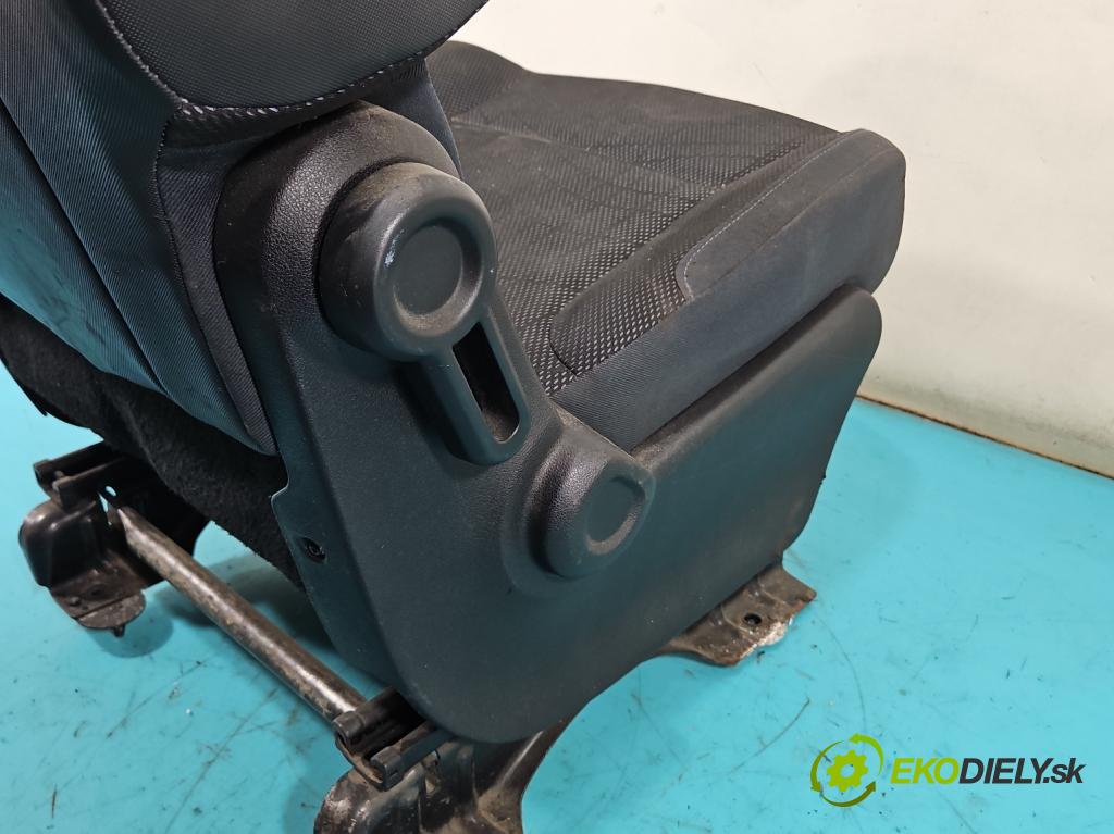Peugeot Partner II 2008-2018 1.6 hdi 90 HP manual 66.2 kW 1560 cm3 5- Sedačka pravý  (Sedadlo)