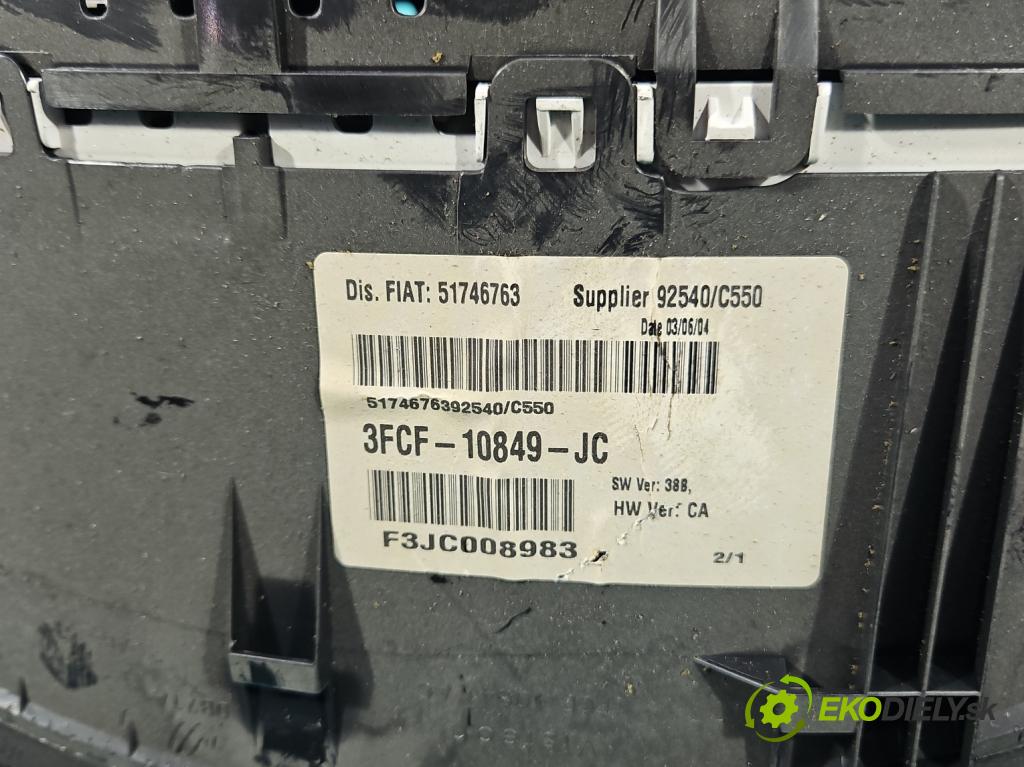 Fiat Stilo 1.9 jtd 116 HP manual 85 kW 1910 cm3 5- prístrojovka/ budíky 51746763 (Prístrojová doska)