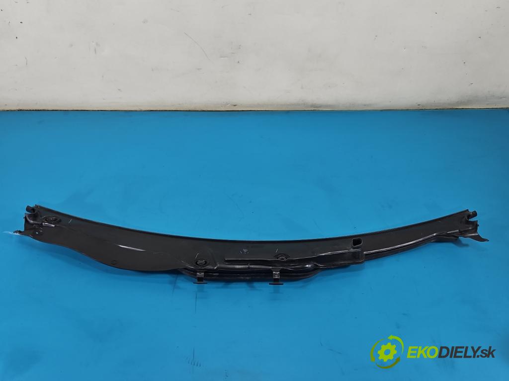 Mercedes ML W164 2005-2011 3.0 cdi 224hp automatic 165 kW 2987 cm3 5- torpédo 1648300228 (Torpédo (plast pod čelným sklom))