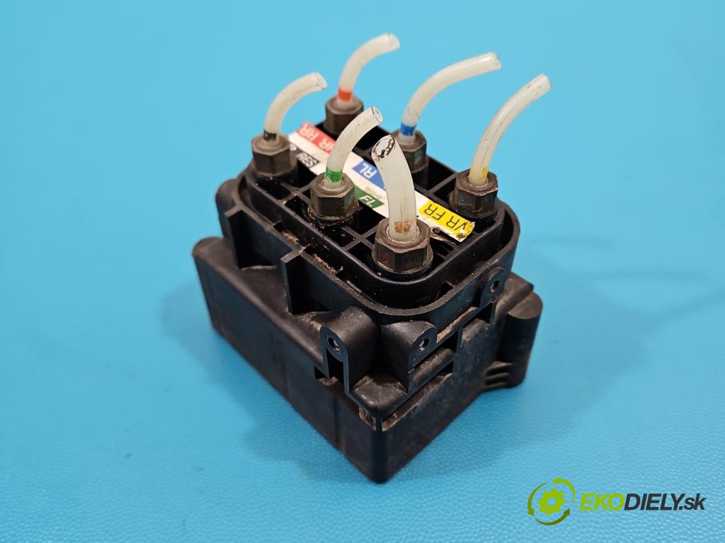 Mercedes ML W164 2005-2011 3.0 cdi 224hp automatic 165 kW 2987 cm3 5- Distributor: A2513200058