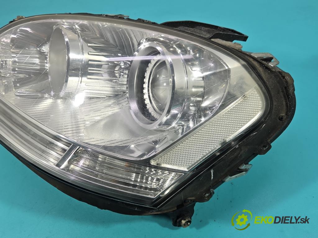 Mercedes ML W164 2005-2011 3.0 cdi 224hp automatic 165 kW 2987 cm3 5- Reflektor: ľavý  (Kľučka dverí ostatné)
