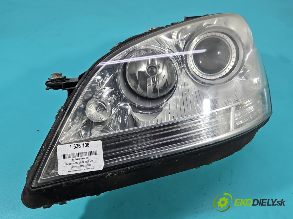 Mercedes ML W164 2005-2011 3.0 cdi 224hp automatic 165 kW 2987 cm3 5- Reflektor: ľavý  (Kľučka dverí ostatné)