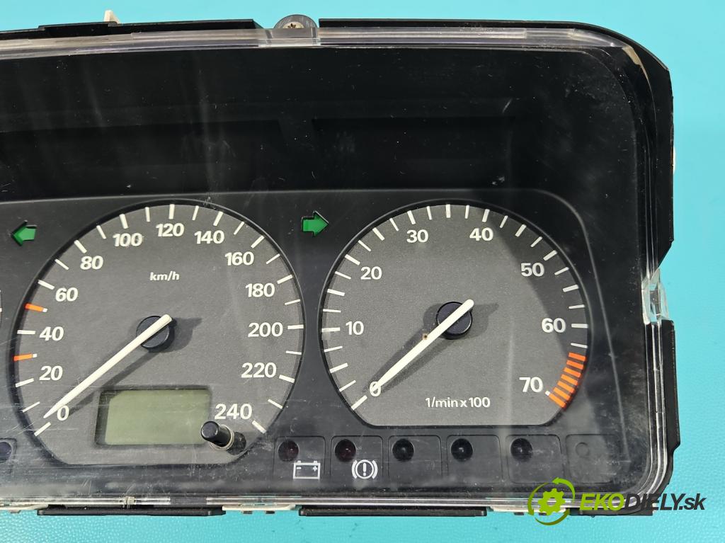 Vw Passat B4 1993-1997 1.6 8V 101 HP manual 74 kW 1595 cm3 5- prístrojovka/ budíky 53923262 (Prístrojová doska)