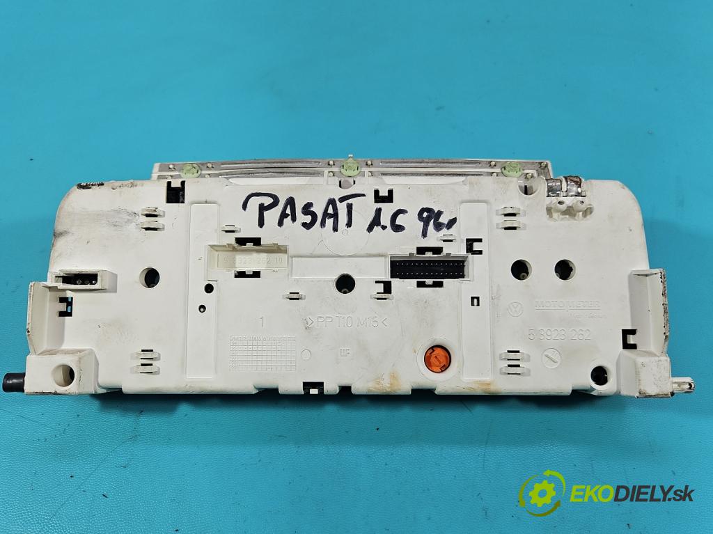 Vw Passat B4 1993-1997 1.6 8V 101 HP manual 74 kW 1595 cm3 5- prístrojovka/ budíky 53923262 (Prístrojová doska)