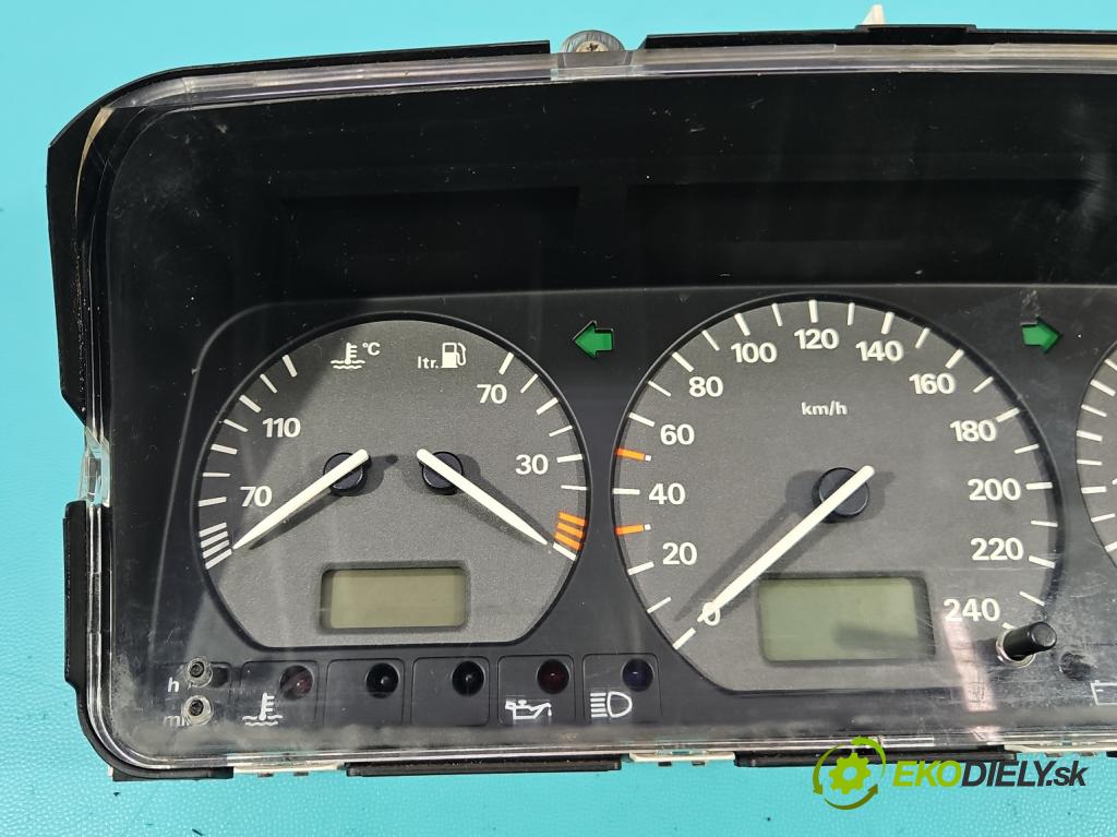 Vw Passat B4 1993-1997 1.6 8V 101 HP manual 74 kW 1595 cm3 5- prístrojovka/ budíky 53923262 (Prístrojová doska)