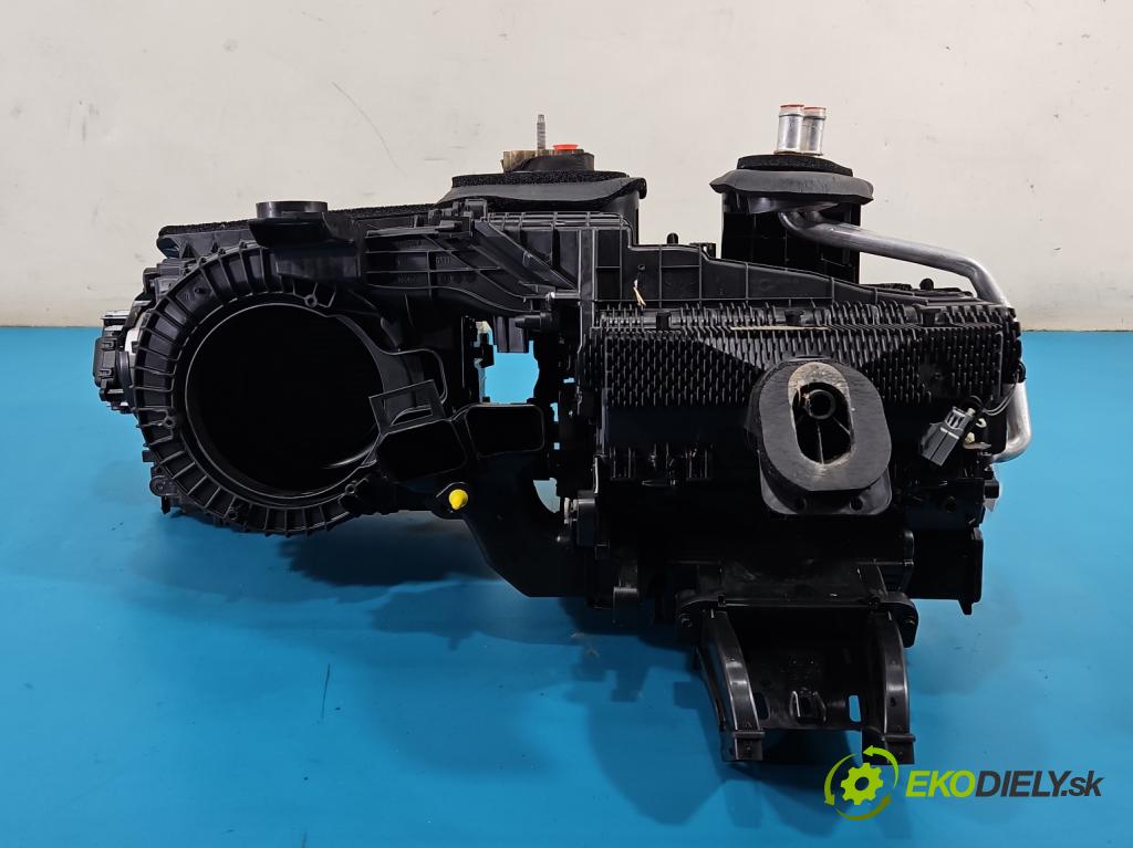 Ford Focus Mk4 2018- 1.5 TDCI 120 hp automatic 88 kW 1499 cm3 5- radiátor GS7H-19E616-CA (Radiátor topení)