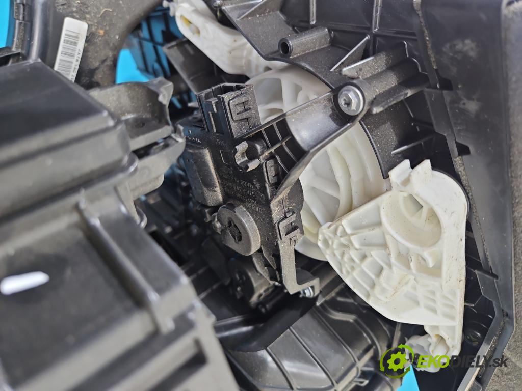 Ford Focus Mk4 2018- 1.5 TDCI 120 hp automatic 88 kW 1499 cm3 5- radiátor GS7H-19E616-CA (Radiátor topení)