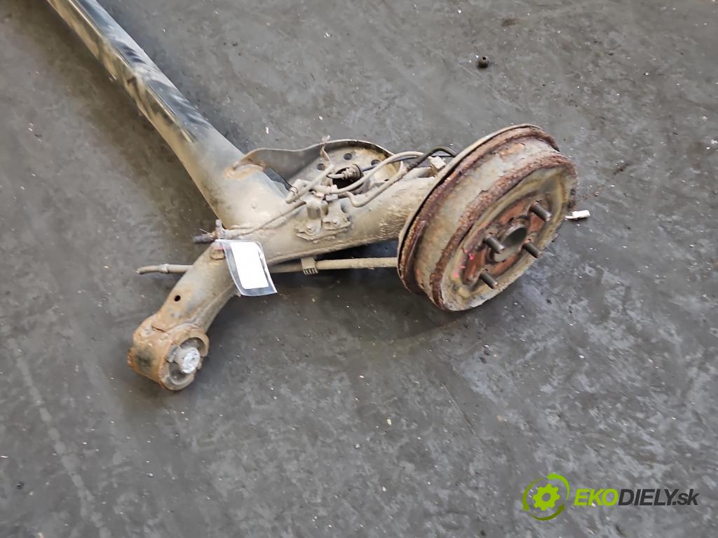 Toyota Yaris III 2011-2020 1.0 vvti 69KM manual 51 kW 998 cm3 5- zadní výztuha  (Zadní výztuha)