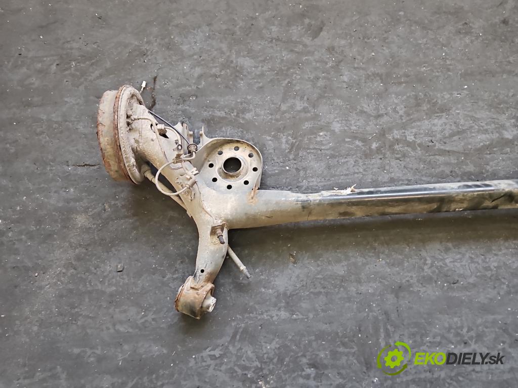 Toyota Yaris III 2011-2020 1.0 vvti 69KM manual 51 kW 998 cm3 5- zadní výztuha  (Zadní výztuha)