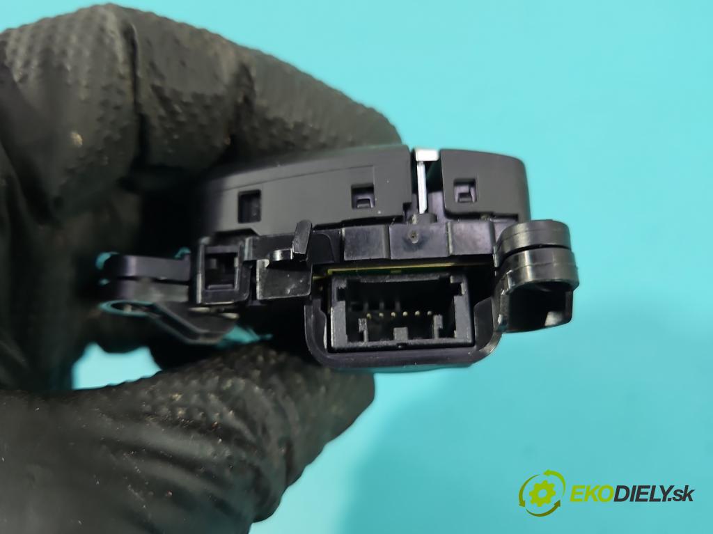 Ford Focus Mk4 2018- 1.5 TDCI 120 HP automatic 88 kW 1499 cm3 5- prepínač multifunkční: řízení: H1BT-14K147-AB (Prepínacie páčky pod volantom)