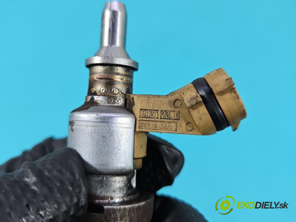 Toyota Avensis II T25 2003-2008 2.2 d-cat 177 HP manual 130 kW 2231 cm3 5- vstrek 23710-26011 (Vstrekovač paliva)