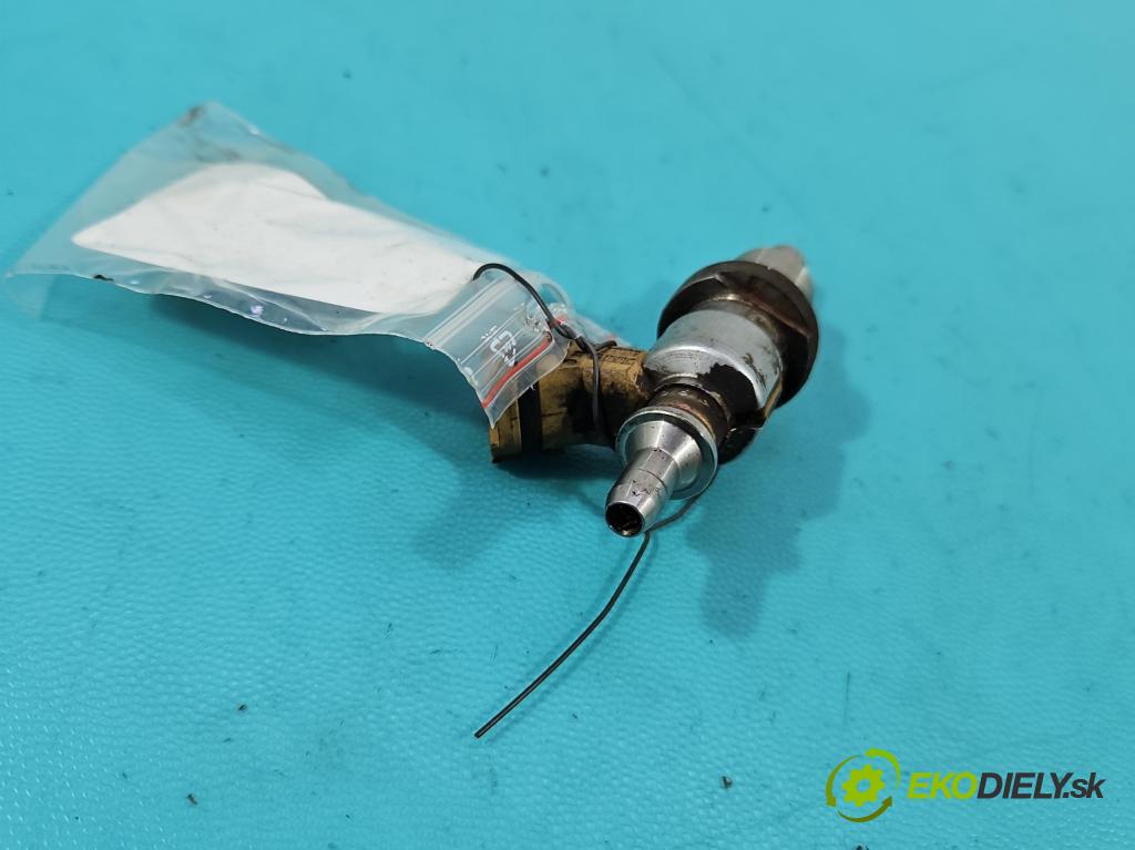 Toyota Avensis II T25 2003-2008 2.2 d-cat 177 HP manual 130 kW 2231 cm3 5- vstrek 23710-26011 (Vstrekovač paliva)