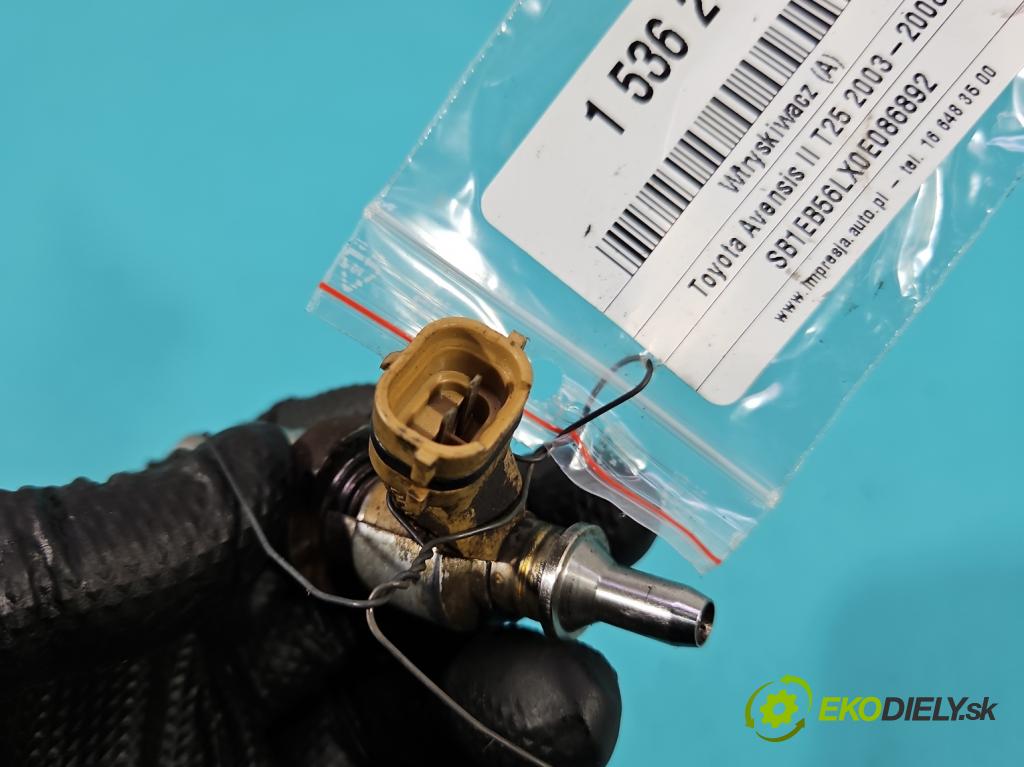 Toyota Avensis II T25 2003-2008 2.2 d-cat 177 HP manual 130 kW 2231 cm3 5- vstrek 23710-26011 (Vstrekovač paliva)
