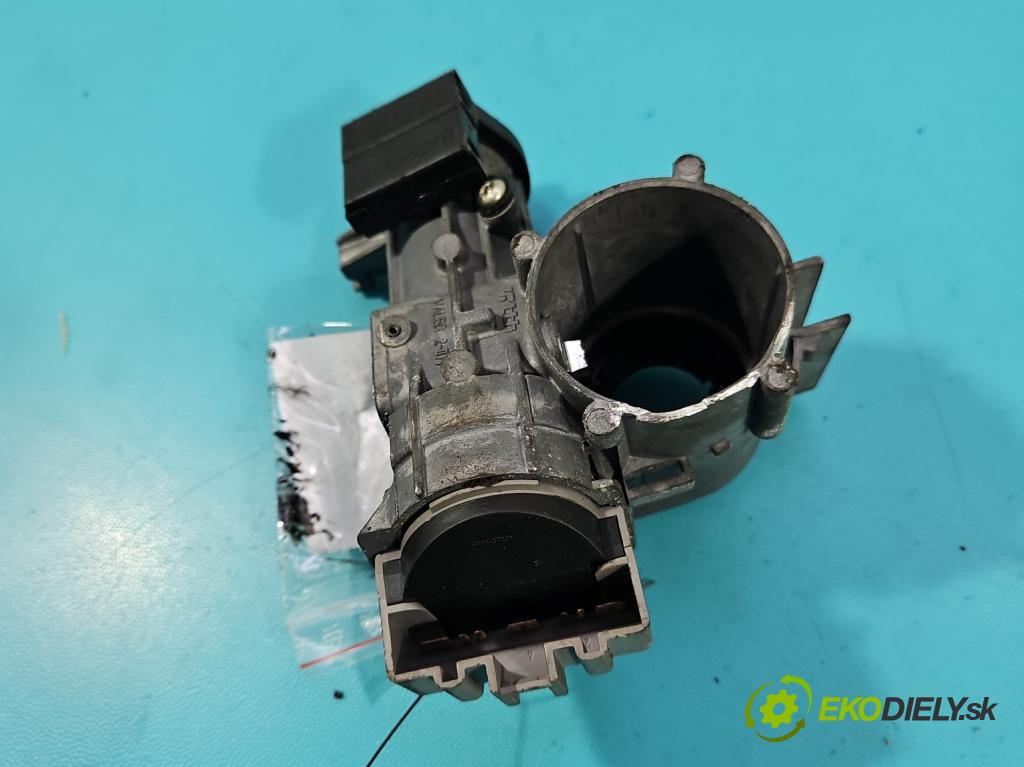 Ford Focus Mk1 1998-2004 1.6 16V 101 HP manual 74 kW 1596 cm3 5- Spínačka  (Spínacia skrinka)