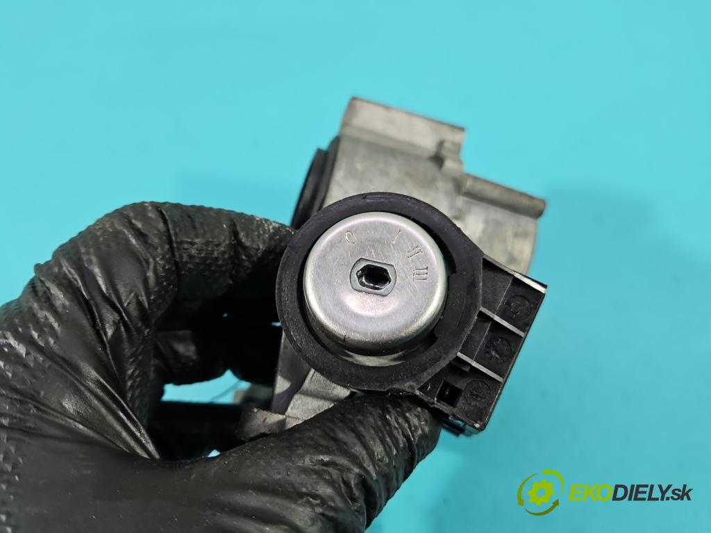 Ford Focus Mk1 1998-2004 1.6 16V 101 HP manual 74 kW 1596 cm3 5- Spínačka  (Spínacia skrinka)