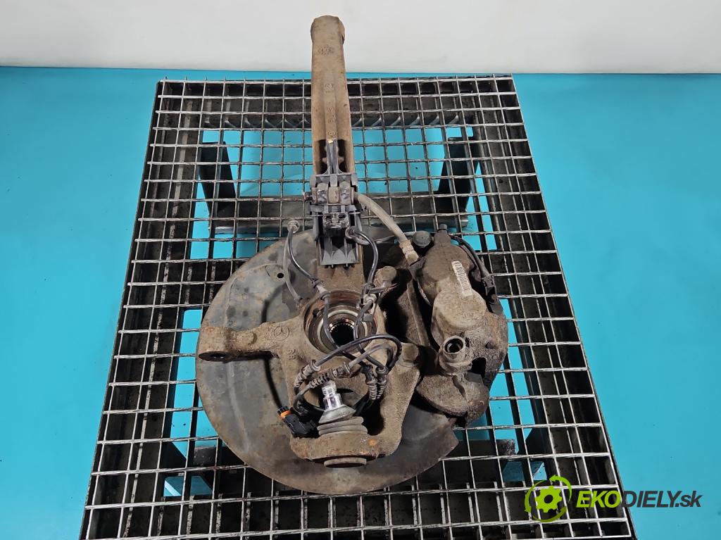 Mercedes ML W164 2005-2011 3.0 cdi 224 hp automatic 165 kW 2987 cm3 5- náboj pravé  (Náboj kola)