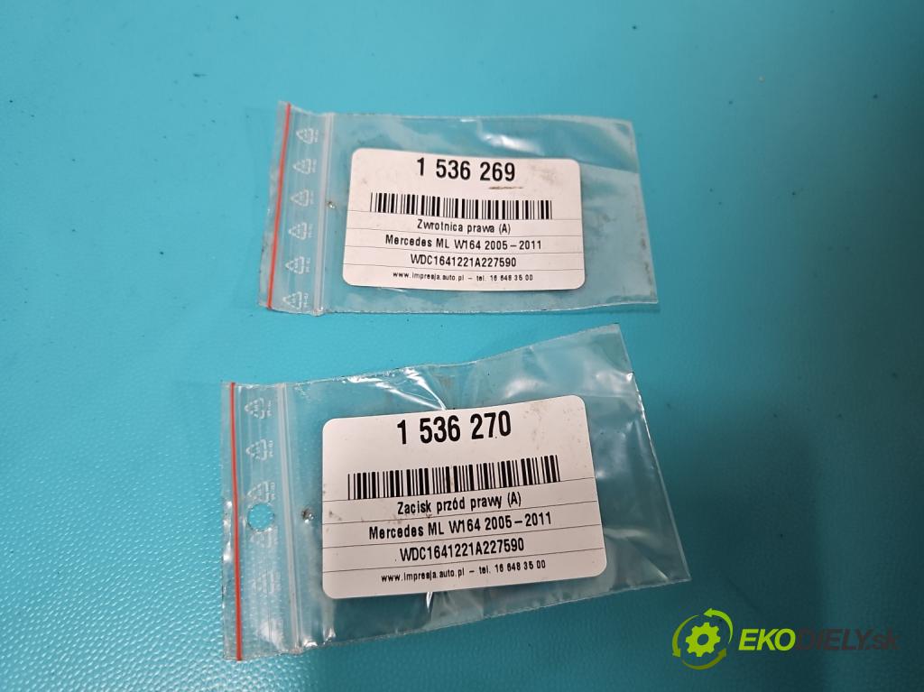 Mercedes ML W164 2005-2011 3.0 cdi 224 hp automatic 165 kW 2987 cm3 5- náboj pravé  (Náboj kola)