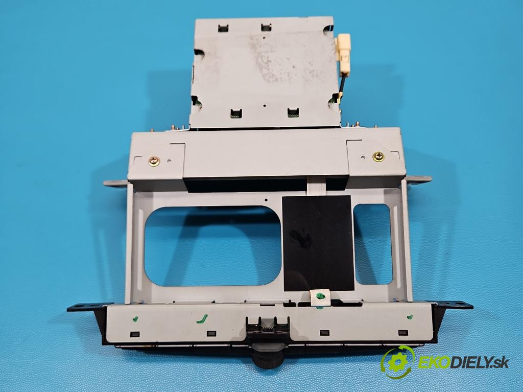 Toyota Avensis II T25 2003-2008 2.0 d4d 116 HP manual 85 kW 1995 cm3 4- Zobrazit: 86110-05020 (Prístrojová doska)