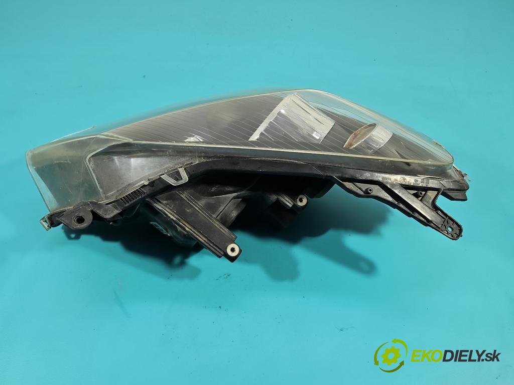 Opel Astra III 2004-2014 1.9 cdti 101 HP manual 74 kW 1910 cm3 5- Reflektor: pravý  (Svetlo predné pravé)