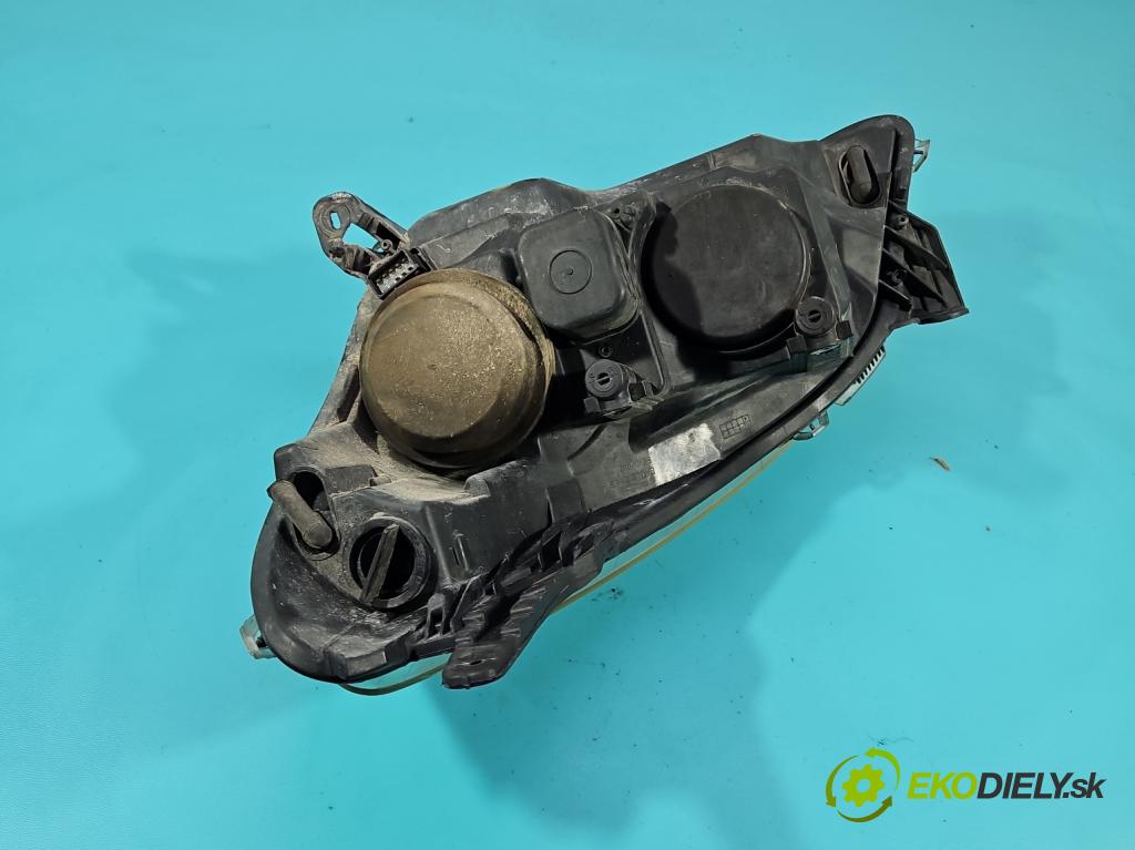 Opel Astra III 2004-2014 1.9 cdti 101 HP manual 74 kW 1910 cm3 5- Reflektor: pravý  (Svetlo predné pravé)