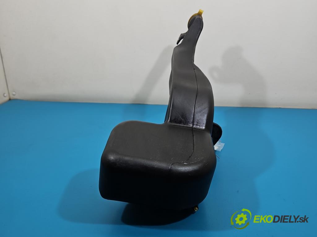 Opel Astra III 2004-2014 1.9 cdti 101 HP manual 74 kW 1910 cm3 5- nádržka tekutina: ostrekovačov