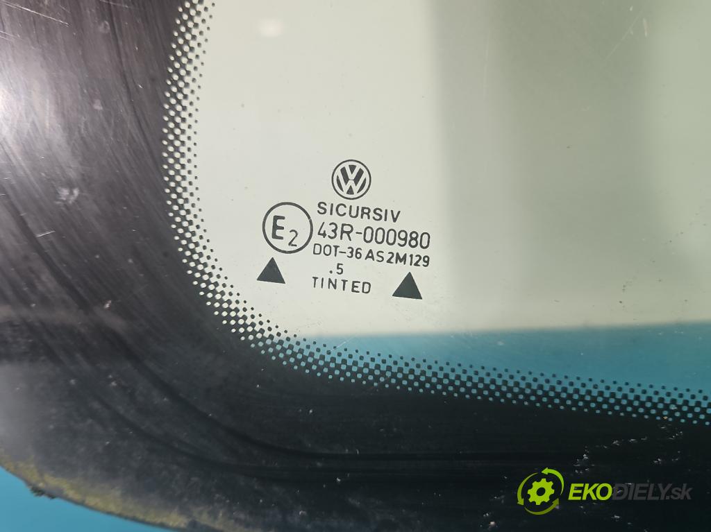 Vw Passat B4 1993-1997 1.6 8V 101 hp manual 74 kW 1595 cm3 5- sklo zadní  (Zadní sklo)
