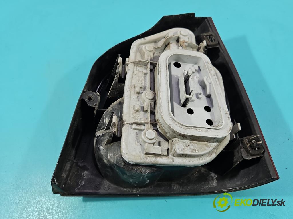 Vw Polo IV 9N 2001-2009 1.2 6v 54 HP manual 40 kW 1198 cm3 5- svetlo / reflektor zadné ľavé  (Kľučka dverí ostatné)