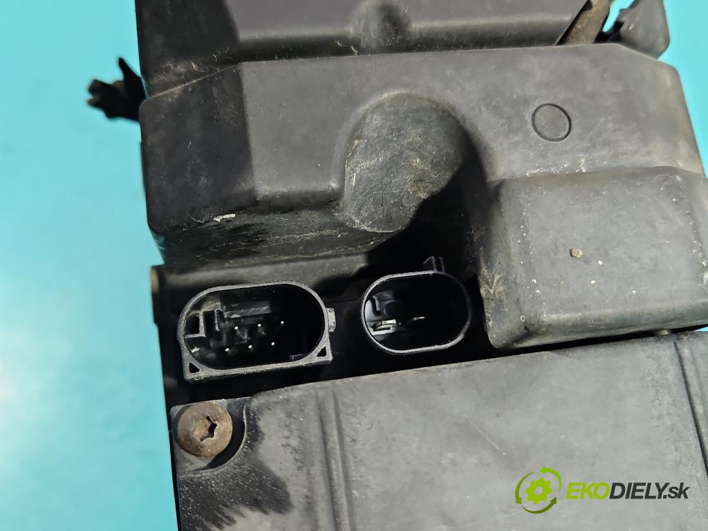 Audi A5 8T 2007-2016 3.0 tdi 239KM manual 176 kW 2967 cm3 2- Webasto 9017986A (Webasto (nezávislé topení))