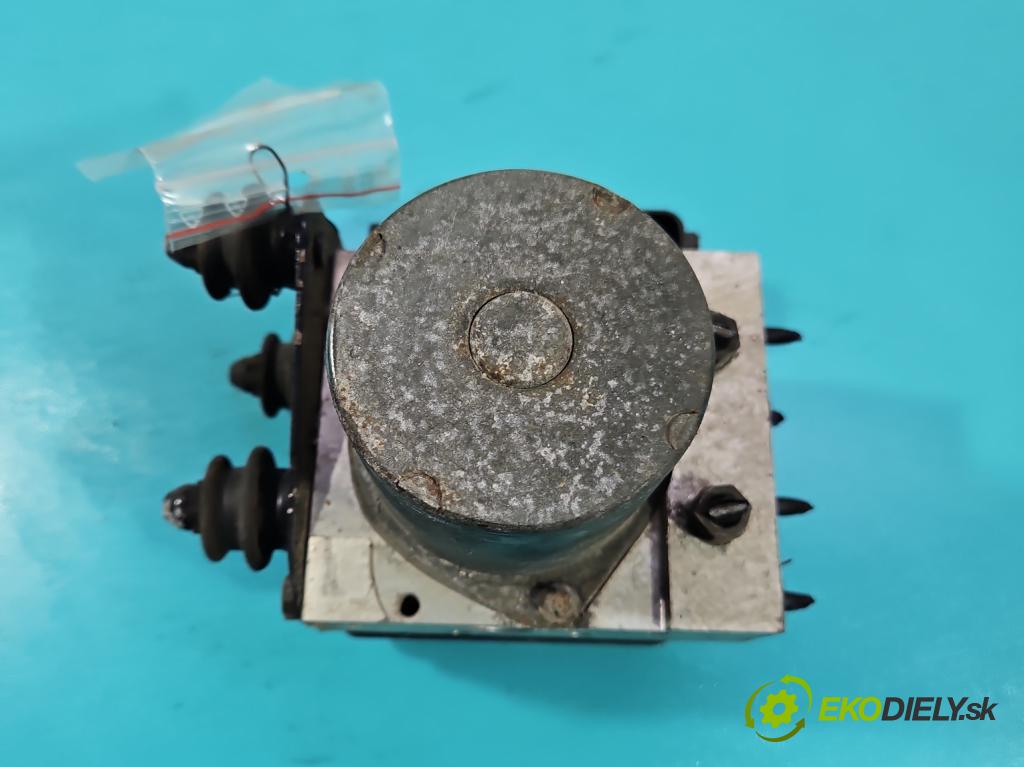 Audi A5 8T 2007-2016 3.0 tdi 239KM manual 176 kW 2967 cm3 2- čerpadlo abs 8K0907379N (Pumpa ABS)