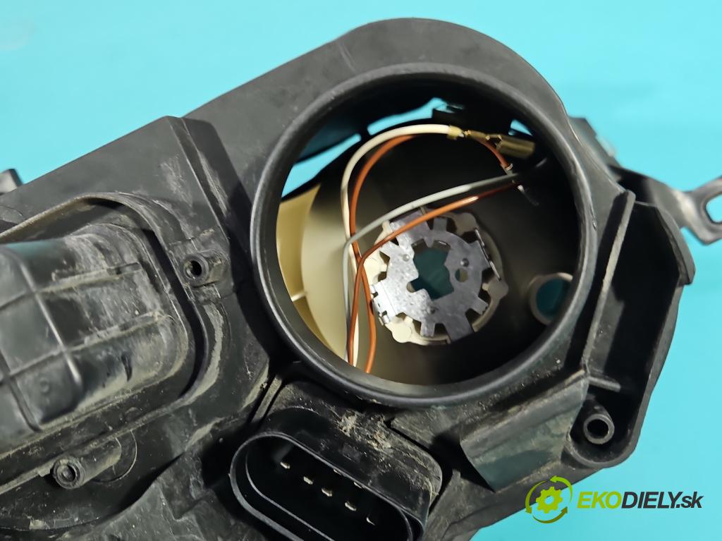 Vw Polo IV 9N 2001-2009 1.2 6v 54 HP manual 40 kW 1198 cm3 5- Reflektor: pravý 6Q1941008BB (Svetlo predné pravé)