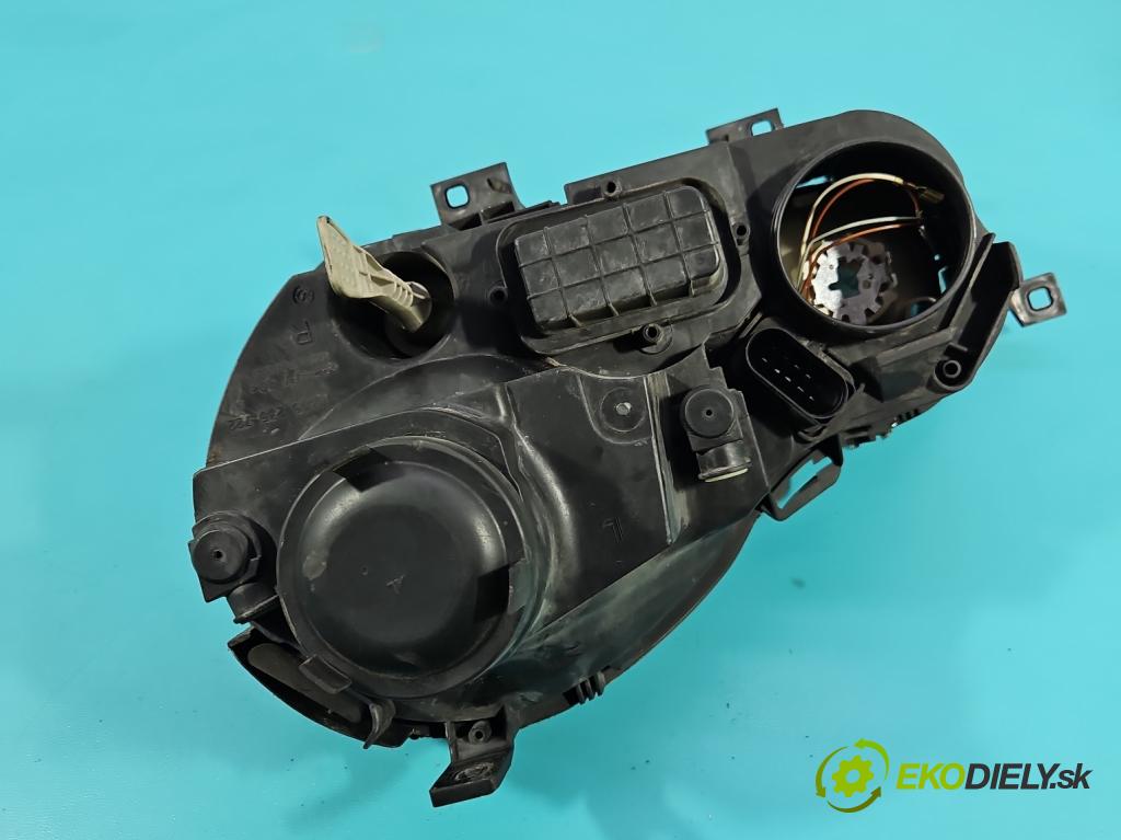 Vw Polo IV 9N 2001-2009 1.2 6v 54 HP manual 40 kW 1198 cm3 5- Reflektor: pravý 6Q1941008BB (Svetlo predné pravé)