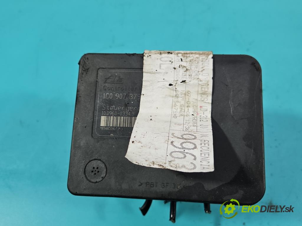 Seat Leon I 1999-2005 1.6 16v 105 HP manual 77 kW 1598 cm3 5- čerpadlo abs 1C0907379L (Pumpa ABS)