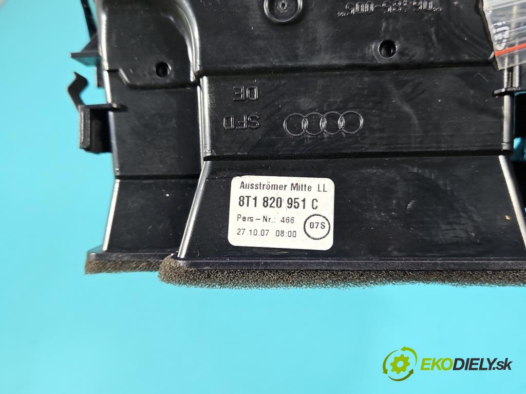 Audi A5 8T 2007-2016 3.0 tdi 239KM manual 176 kW 2967 cm3 2- Mřížka: kúrenia stredová 8T1820951C (Mriežka kúrenia (fukár))