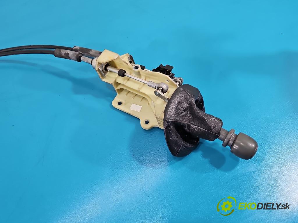 Fiat Panda II 2003-2012 1.2b 60 HP manual 44 kW 1242 cm3 5- Páka: Změny: stupeň,rýchlosť  (Rýchlostná páka (kulisa))