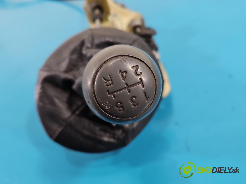 Fiat Panda II 2003-2012 1.2b 60 HP manual 44 kW 1242 cm3 5- Páka: Změny: stupeň,rýchlosť  (Rýchlostná páka (kulisa))