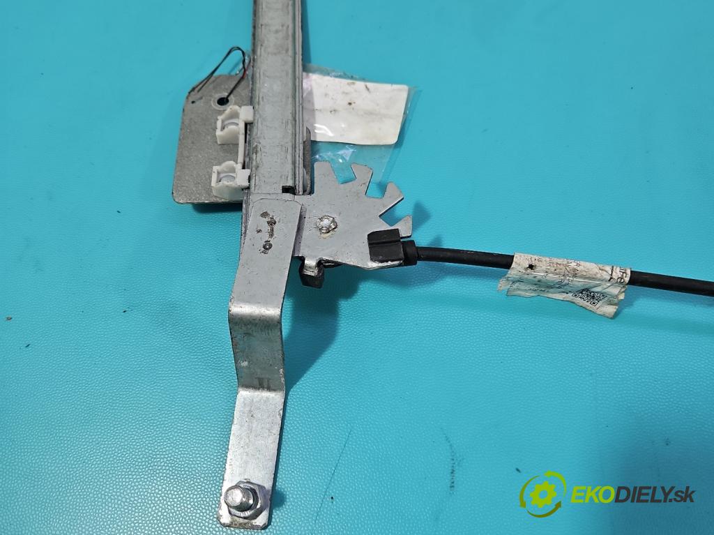 Audi A5 8T 2007-2016 3.0 tdi 239KM manual 176 kW 2967 cm3 2- mechanizmus okna predné ľavý 4F0959801D