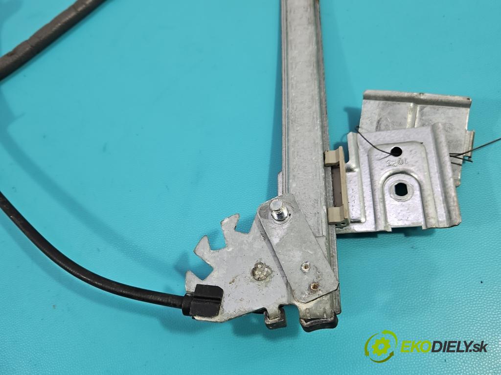 Audi A5 8T 2007-2016 3.0 tdi 239KM manual 176 kW 2967 cm3 2- mechanizmus okna predné ľavý 4F0959801D