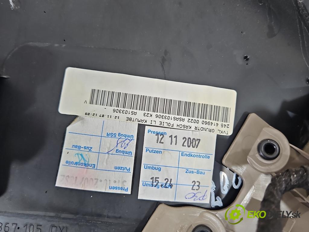Audi A5 8T 2007-2016 3.0 tdi 239KM manual 176 kW 2967 cm3 2- Čalounictví: dvere predné ľavé